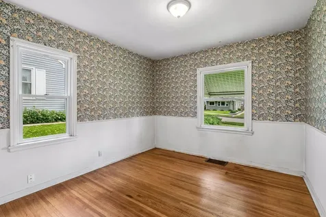 1800 Cleveland Street NE Minneapolis MN 55418