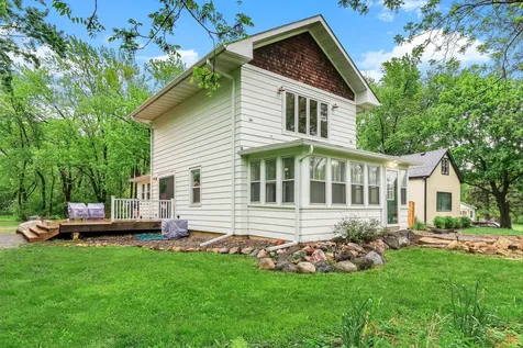 6104 24th Street N Oakdale MN 55128