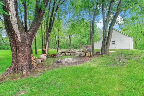 6104 24th Street N Oakdale MN 55128