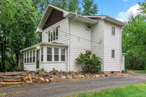 6104 24th Street N Oakdale MN 55128