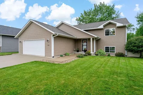 124 Harbor Hill Drive Mankato MN 56001