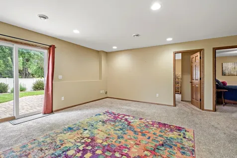 124 Harbor Hill Drive Mankato MN 56001