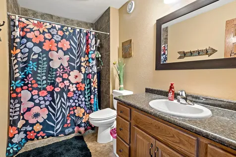 124 Harbor Hill Drive Mankato MN 56001