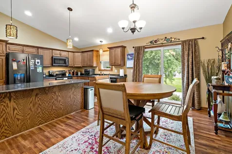 124 Harbor Hill Drive Mankato MN 56001