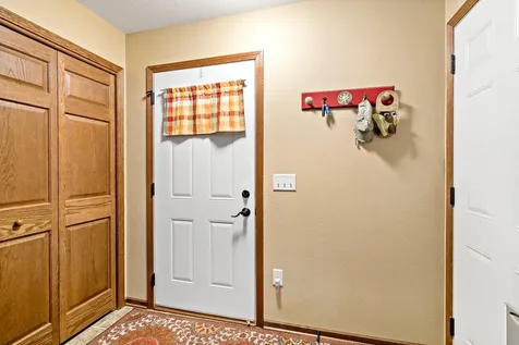 124 Harbor Hill Drive Mankato MN 56001