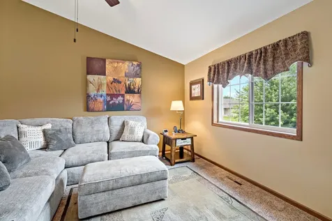 124 Harbor Hill Drive Mankato MN 56001
