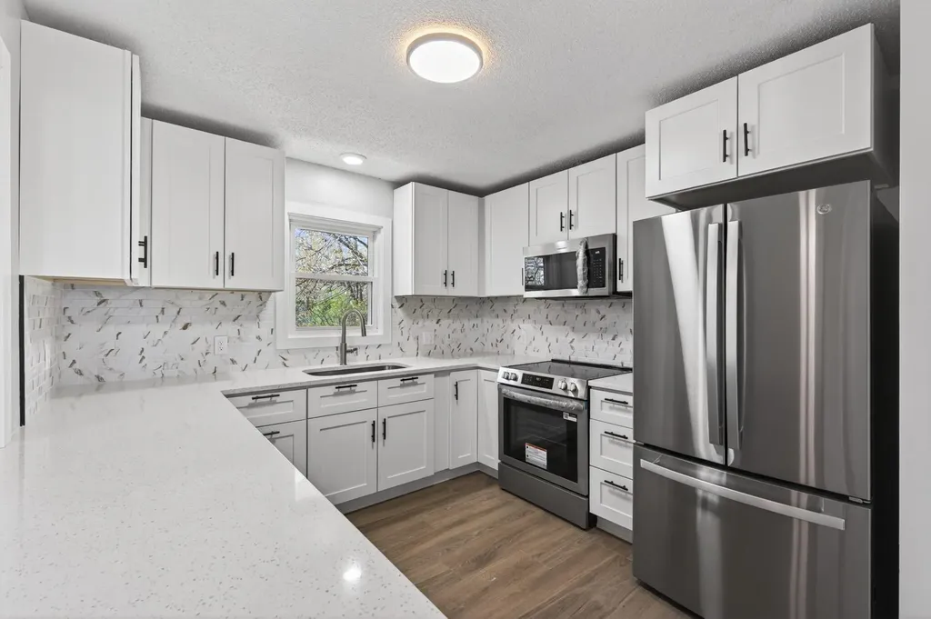 3125 Winnetka Avenue N Crystal MN 55427