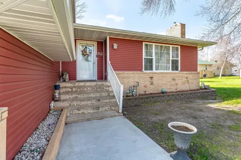 713 7th Avenue Circle SE Pelican Rapids MN 56572
