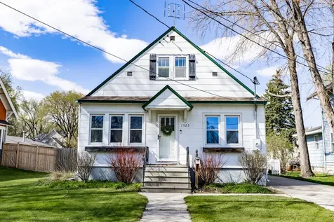 1525 4th Avenue S Fargo ND 58103