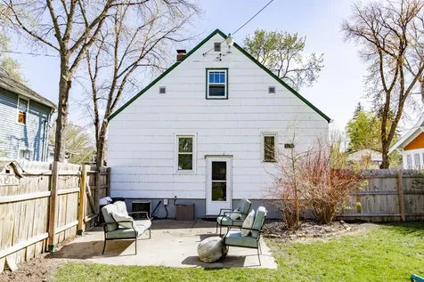 1525 4th Avenue S Fargo ND 58103