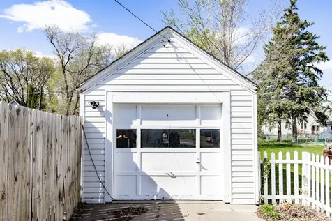 1525 4th Avenue S Fargo ND 58103