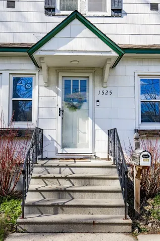 1525 4th Avenue S Fargo ND 58103