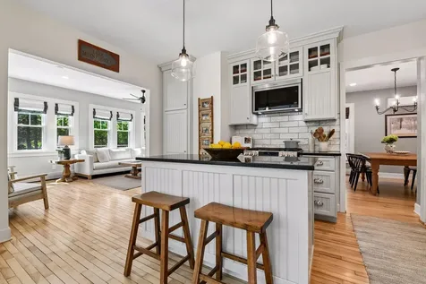 5685 Howards Point Road Excelsior MN 55331