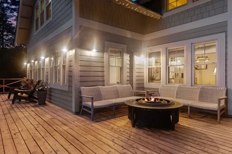 5685 Howards Point Road Excelsior MN 55331