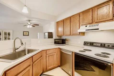 1915 E 122nd Street Burnsville MN 55337