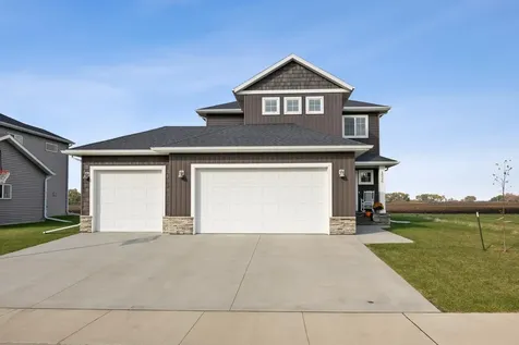 1526 6th Avenue NE Dilworth MN 56529