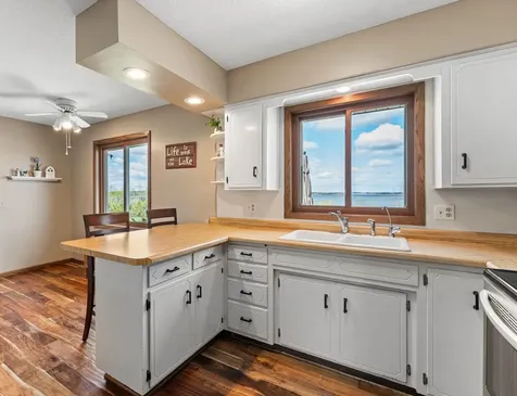 9285 Parley Lake Road Waconia MN 55387