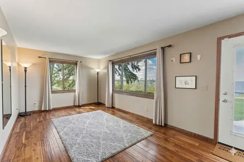 9285 Parley Lake Road Waconia MN 55387