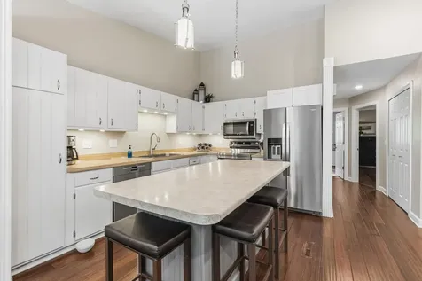 6102 Creek View Trail Minnetonka MN 55345