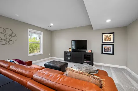 5110 Greenwood Lane Rockford MN 55373