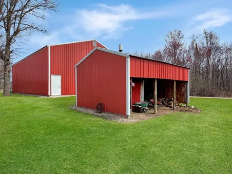 24301 Obrien Creek Road NE Hines MN 56647