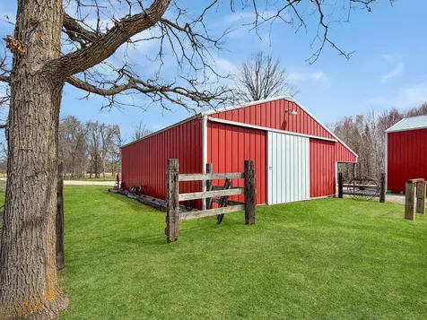 24301 Obrien Creek Road NE Hines MN 56647