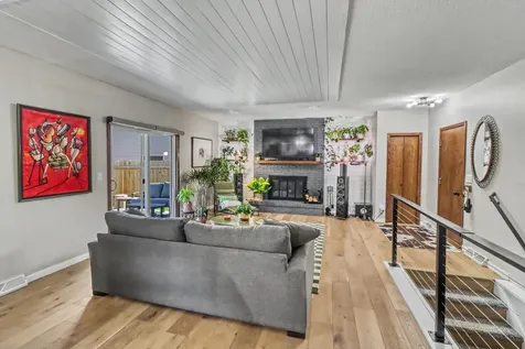 42 36th Avenue NE Fargo ND 58102