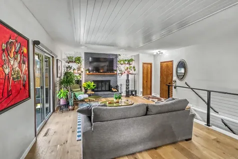 42 36th Avenue NE Fargo ND 58102
