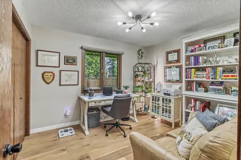 42 36th Avenue NE Fargo ND 58102