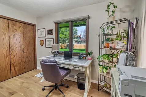 42 36th Avenue NE Fargo ND 58102