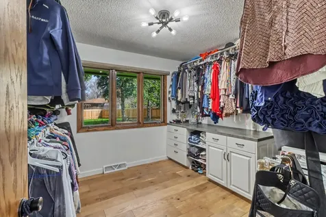 42 36th Avenue NE Fargo ND 58102