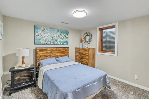 42 36th Avenue NE Fargo ND 58102