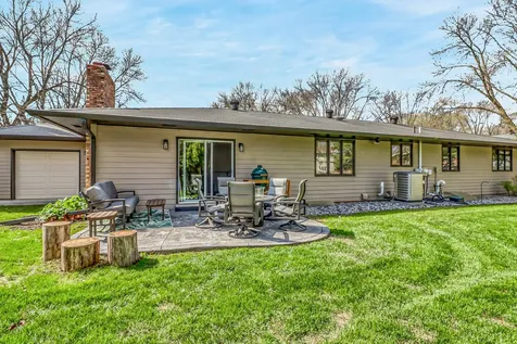 42 36th Avenue NE Fargo ND 58102