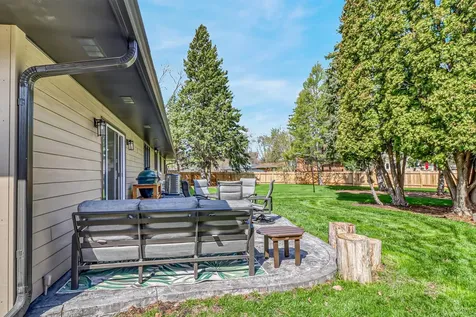 42 36th Avenue NE Fargo ND 58102