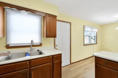 202 5th Street E West Fargo ND 58078