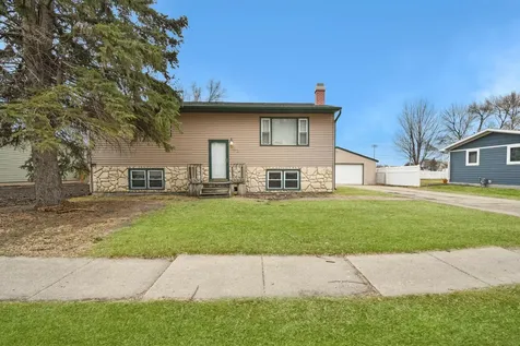 202 5th Street E West Fargo ND 58078