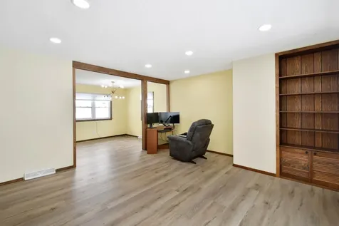202 5th Street E West Fargo ND 58078