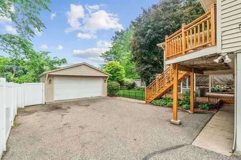 4651 Bedford Road Mound MN 55364