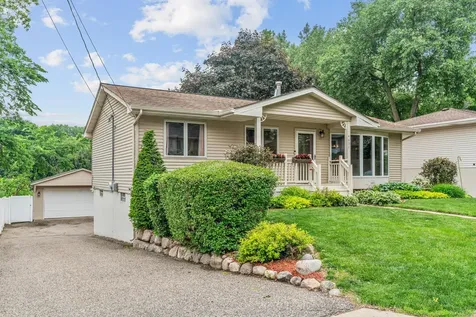 4651 Bedford Road Mound MN 55364