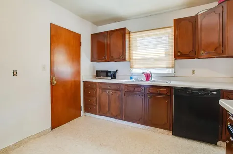 1630 6th Avenue S Fargo ND 58103