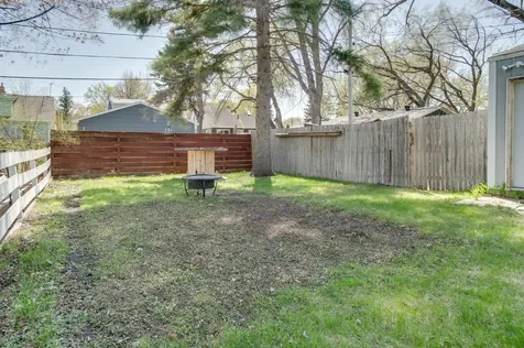 1630 6th Avenue S Fargo ND 58103