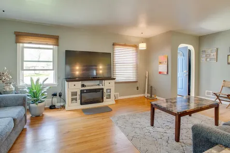 1630 6th Avenue S Fargo ND 58103