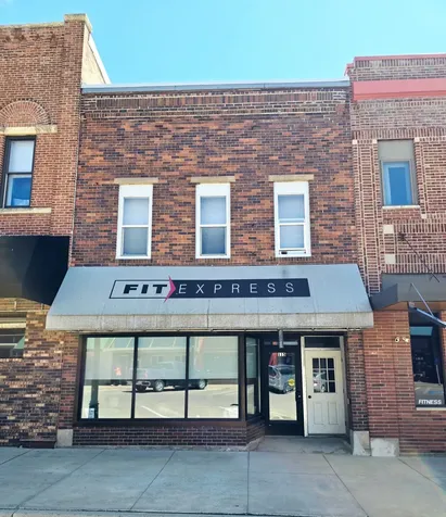 115 N Broadway Street Spring Valley MN 55975