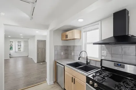 900 Geranium Avenue E Saint Paul MN 55106