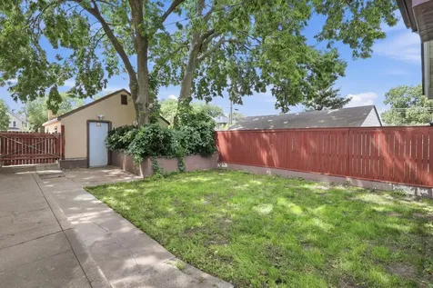 900 Geranium Avenue E Saint Paul MN 55106