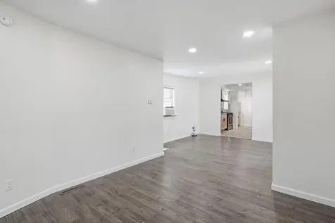 900 Geranium Avenue E Saint Paul MN 55106