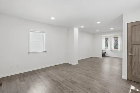 900 Geranium Avenue E Saint Paul MN 55106
