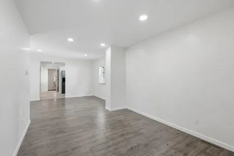 900 Geranium Avenue E Saint Paul MN 55106