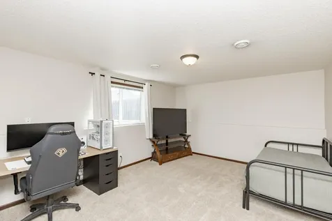 2554 54th Avenue S Fargo ND 58104