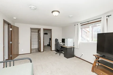 2554 54th Avenue S Fargo ND 58104